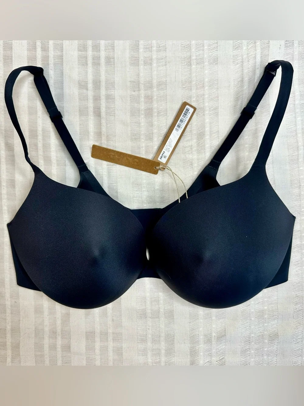 NWT Skims Ultimate Collection push-up plunge bra in Onyx black, size 36D - Picture 7 of 8